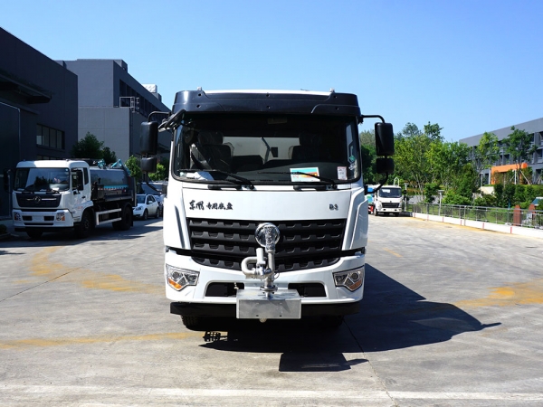 國(guó)六【12-14立方 圓箱】東風(fēng)專(zhuān)底D3抑塵車(chē)